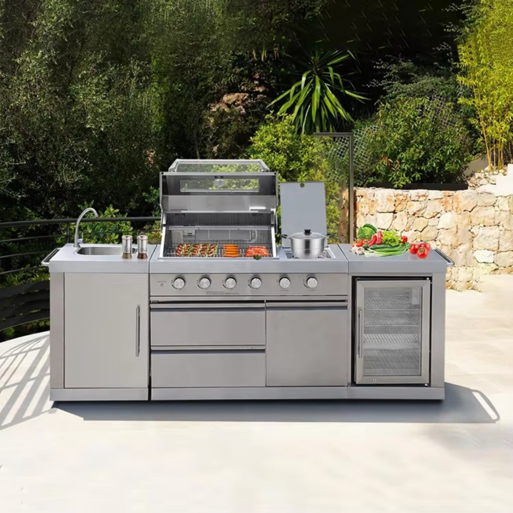 Outdoor Furniture Kitchener - Dapur Luar Ruangan dengan Atap Pelindung,