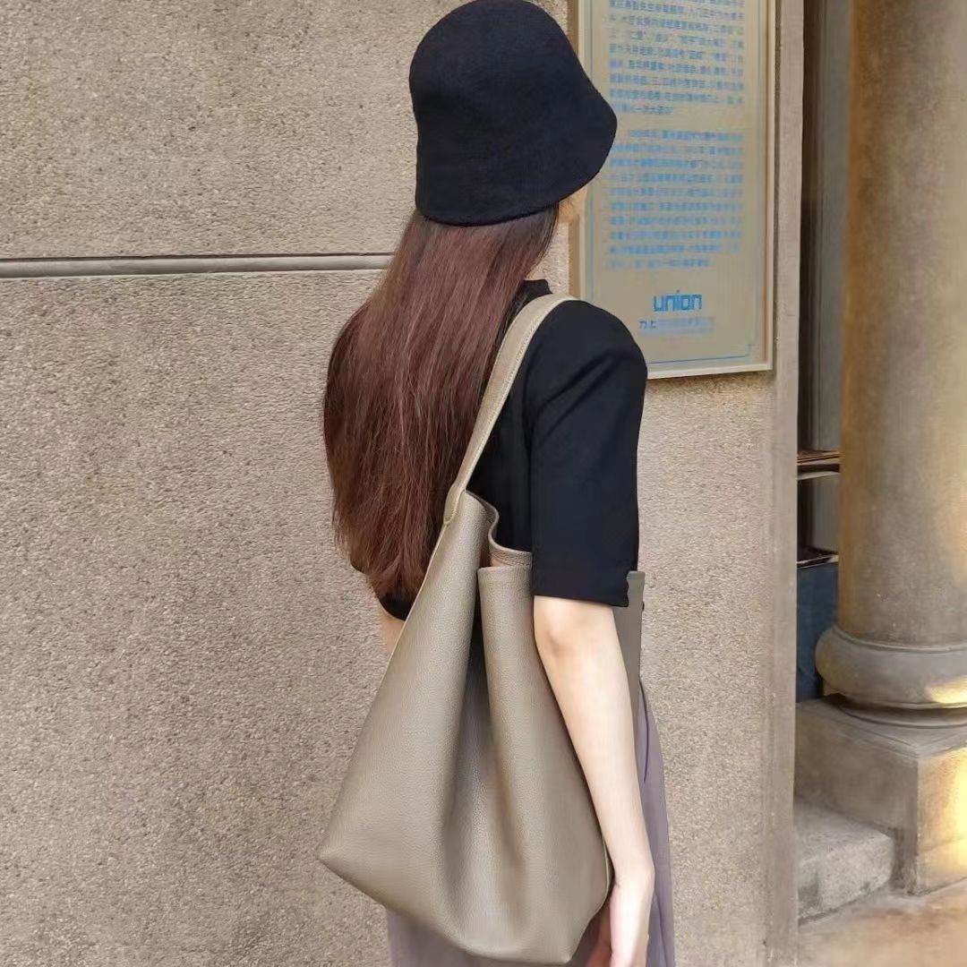 Tas Selempang Wanita Kapasitas - Outdoor Furniture Shop ulasan dan harga